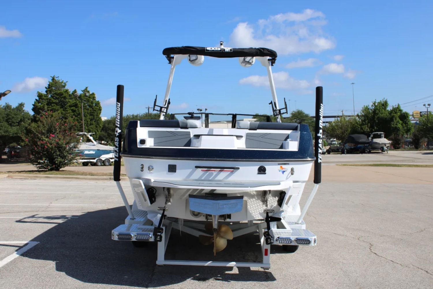 2027 Axis T235