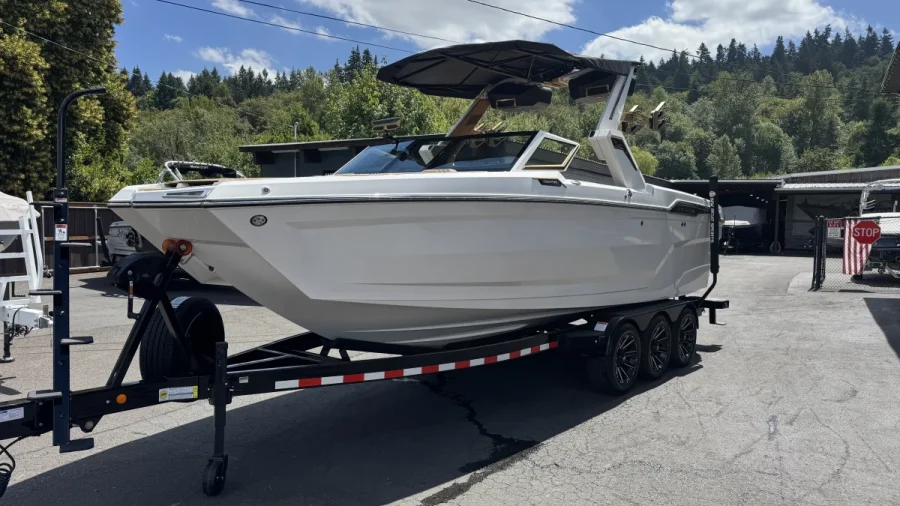 2027-mastercraft-x-star-143518-image4.webp