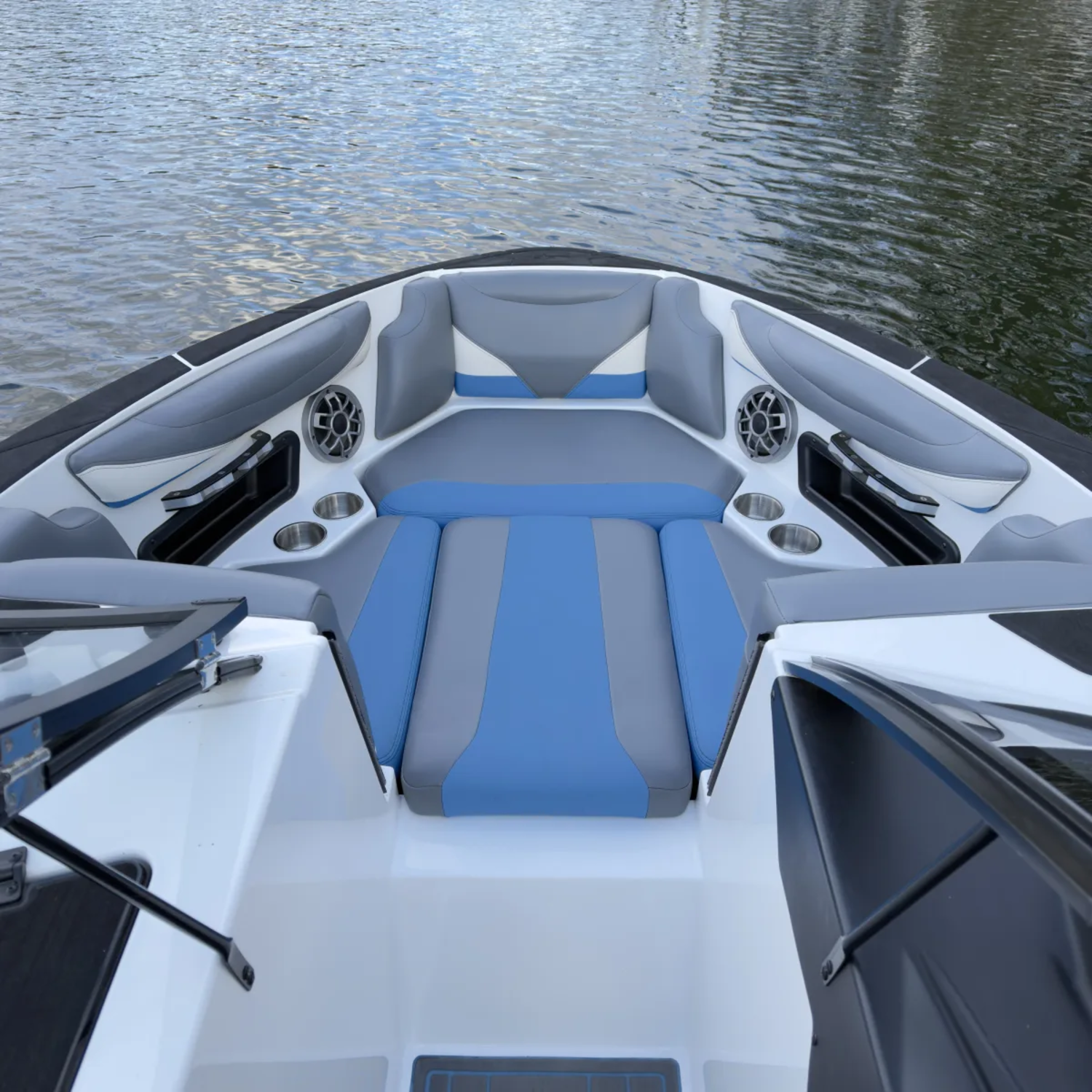 2020 Axis T22