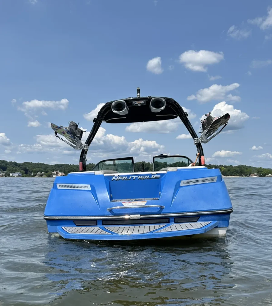2011-nautique-sport-nautique-200-143533-image3.webp