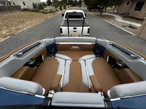 2023-supra-se-143535-image5.webp