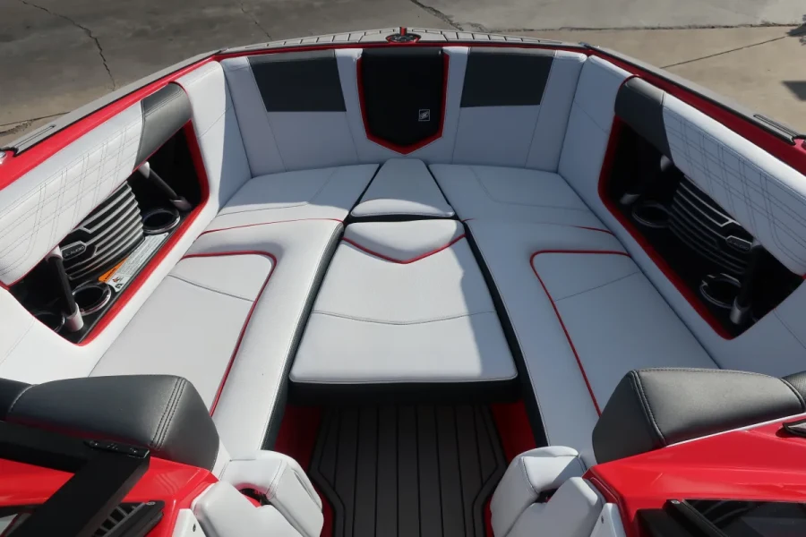 2019-nautique-g23-143536-image12.webp