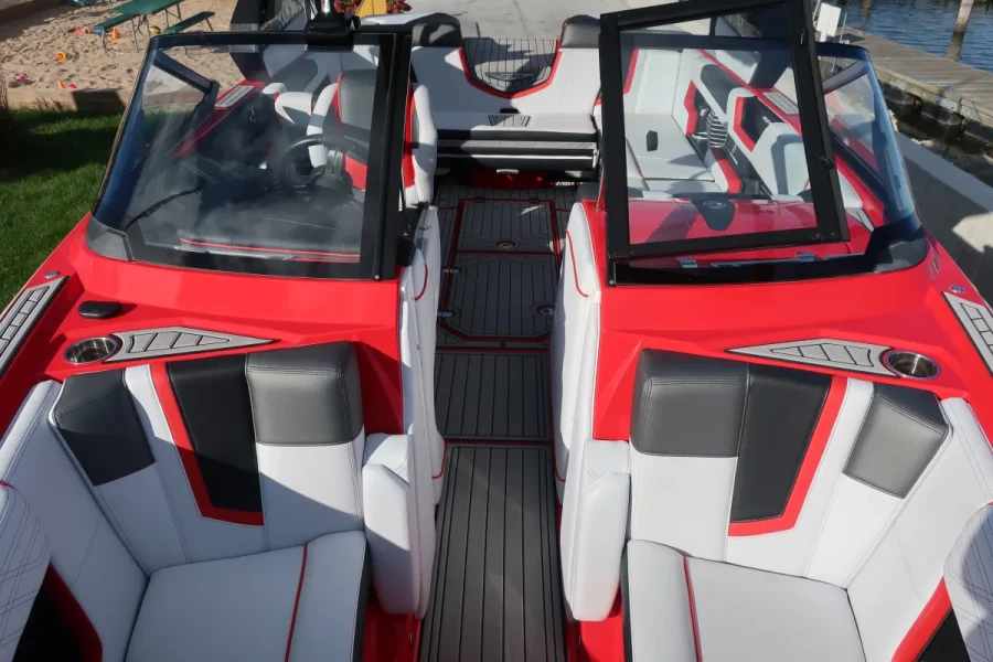 2019-nautique-g23-143536-image14.webp