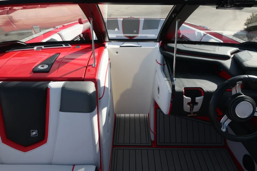 2019-nautique-g23-143536-image16.webp