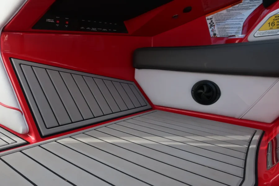 2019-nautique-g23-143536-image3.webp