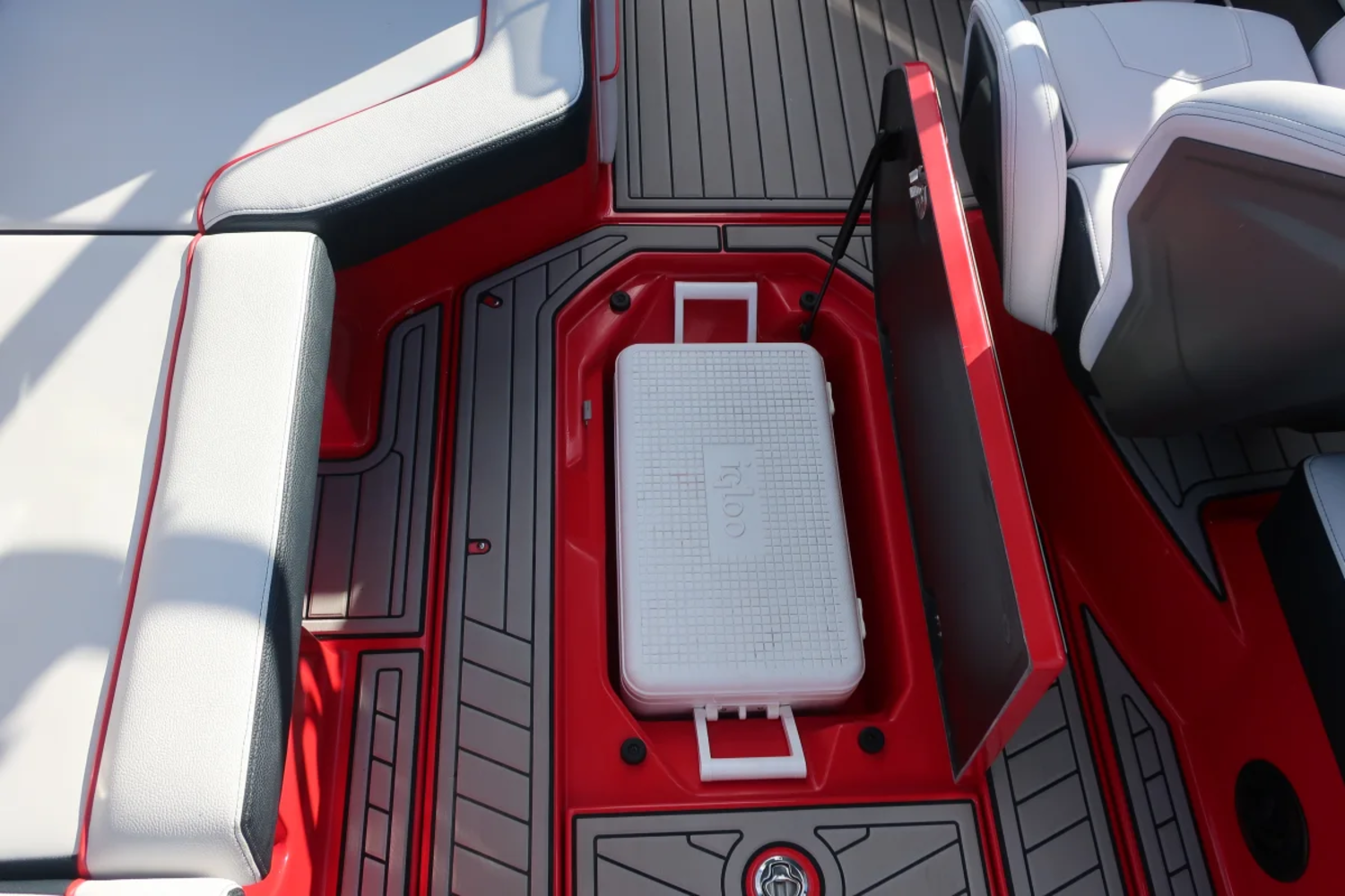 2019 Nautique G23