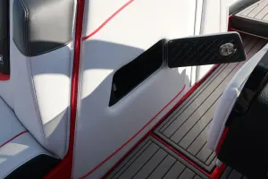 2019-nautique-g23-143536-image5.webp