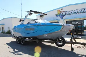 2027-malibu-m230-143540-image1.webp