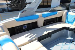 2027-malibu-m230-143540-image11.webp