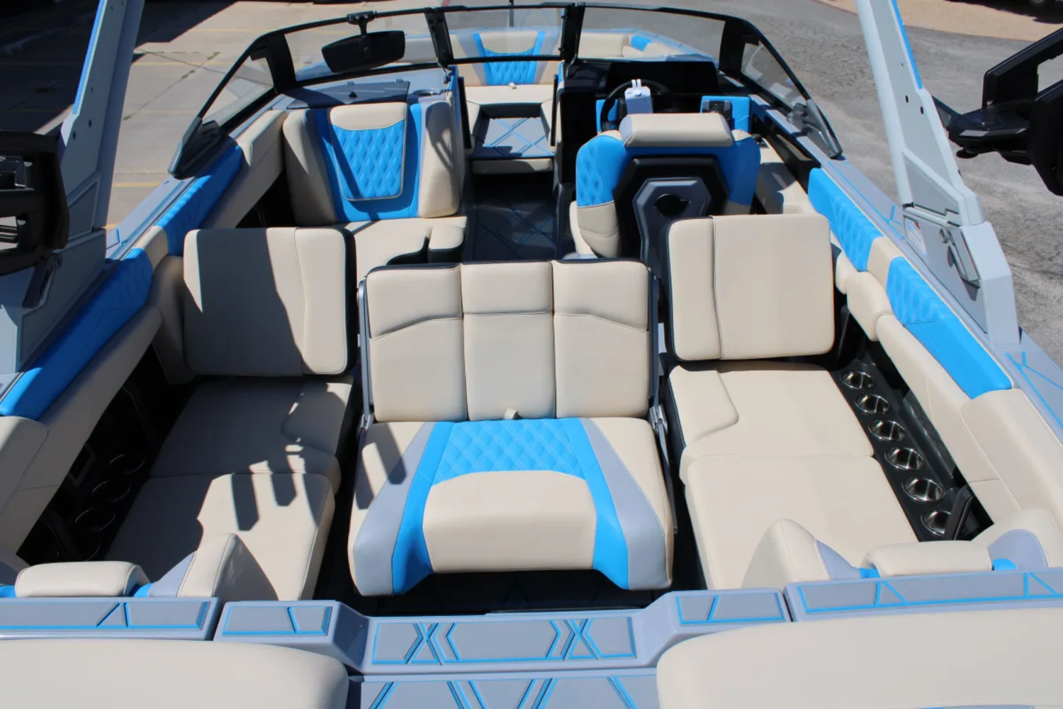 2027 Malibu M230