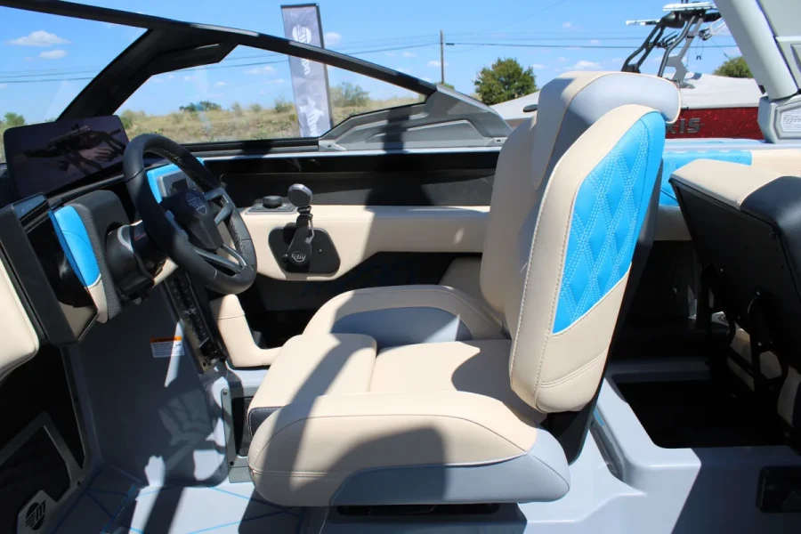 2027-malibu-m230-143540-image16.webp