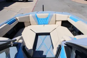 2027-malibu-m230-143540-image18.webp