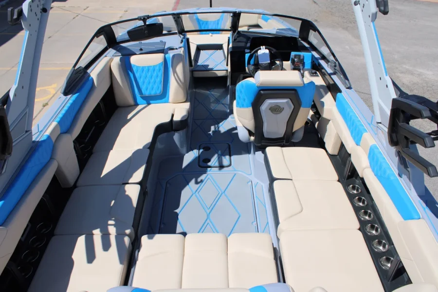 2027-malibu-m230-143540-image9.webp