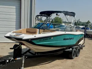 2020-mastercraft-xt22-143544-image1.webp