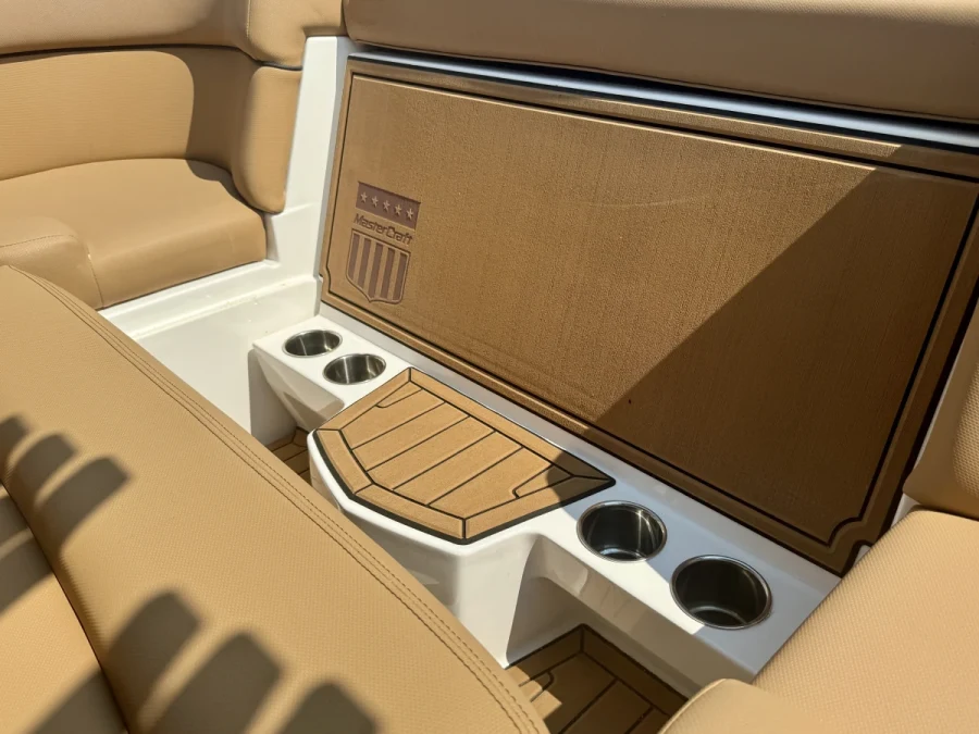 2020-mastercraft-xt22-143544-image17.webp