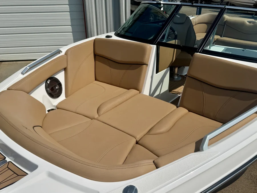 2020-mastercraft-xt22-143544-image6.webp