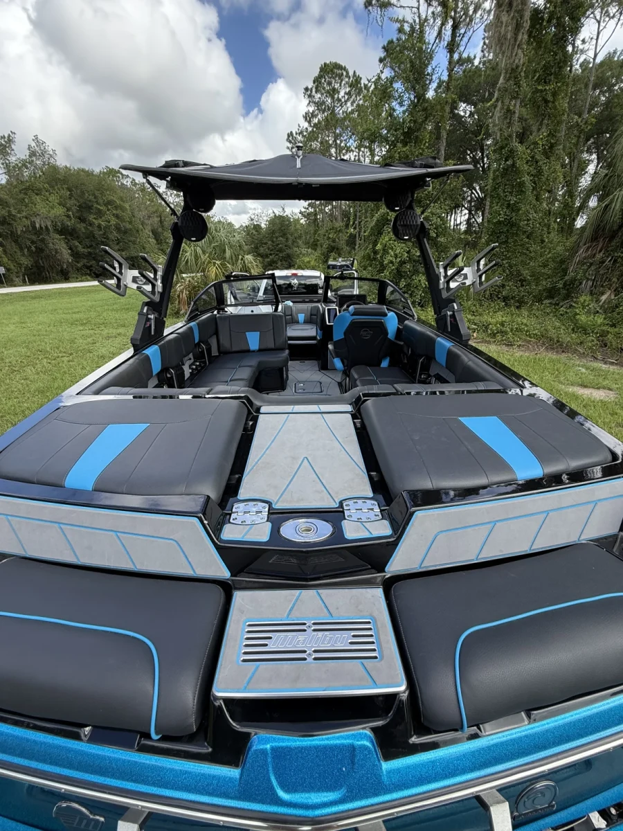 2022-malibu-wakesetter-23-lsv-143550-image3.webp