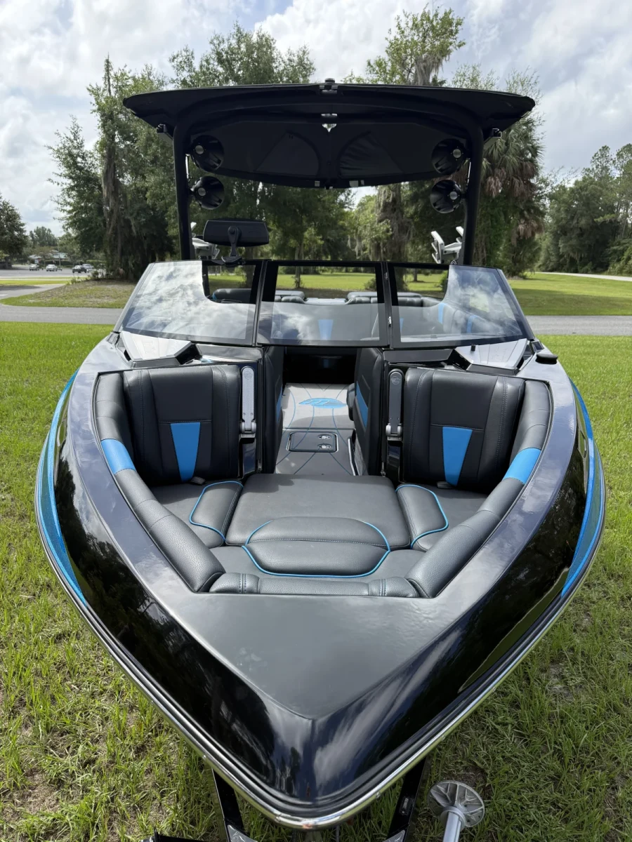 2022-malibu-wakesetter-23-lsv-143550-image8.webp