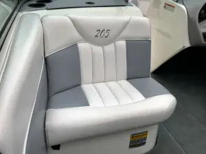 2000-mastercraft-prostar-205-143553-image7.webp