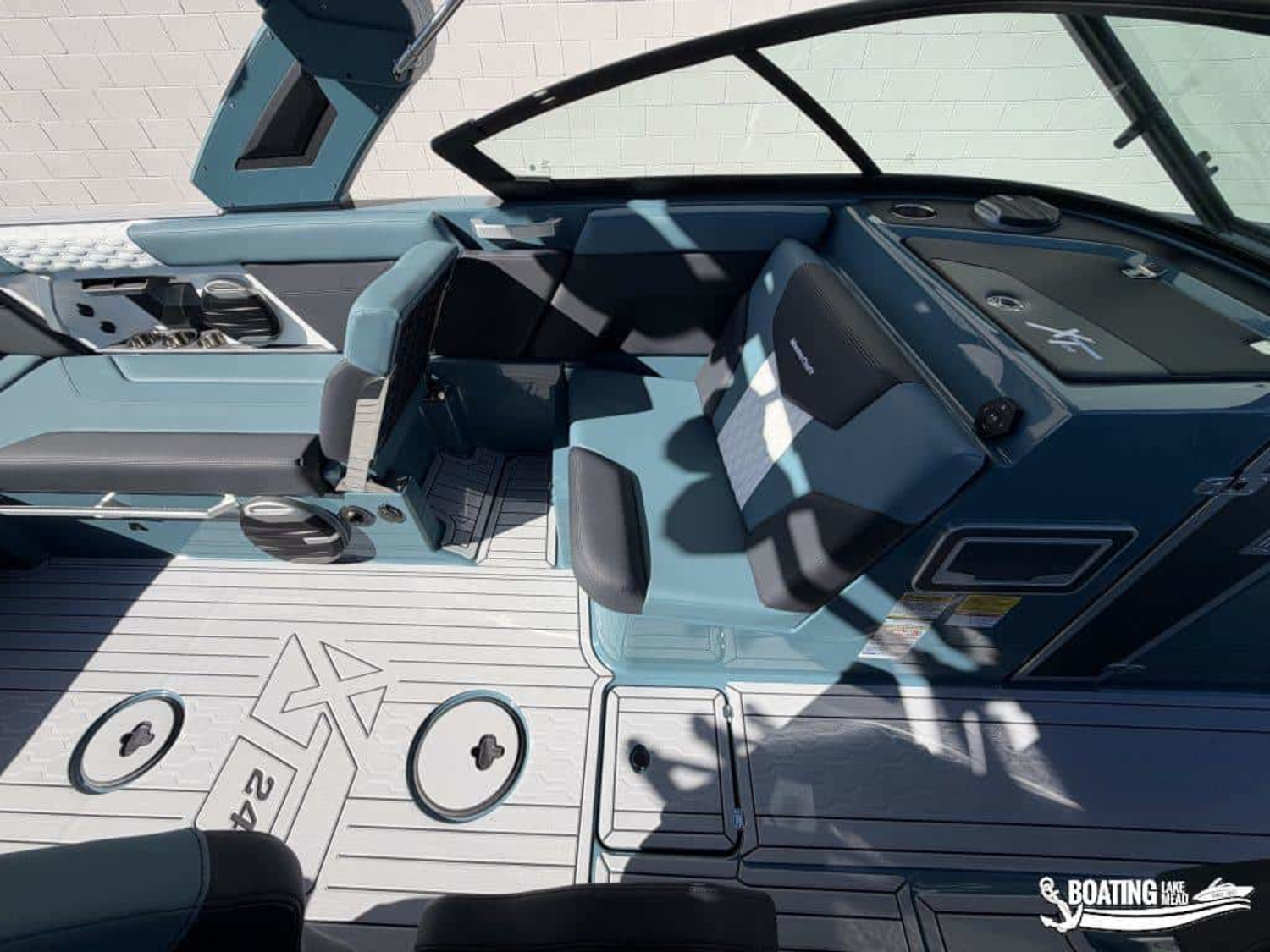 2027 MasterCraft XT24