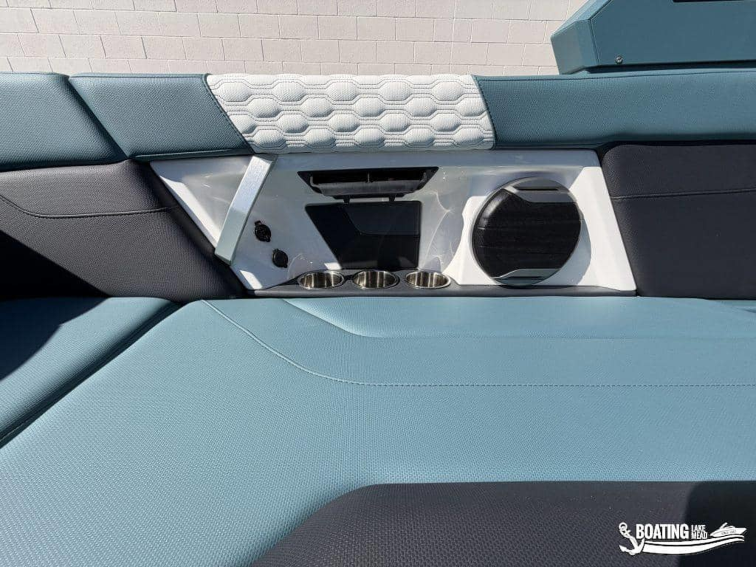 2027 MasterCraft XT24