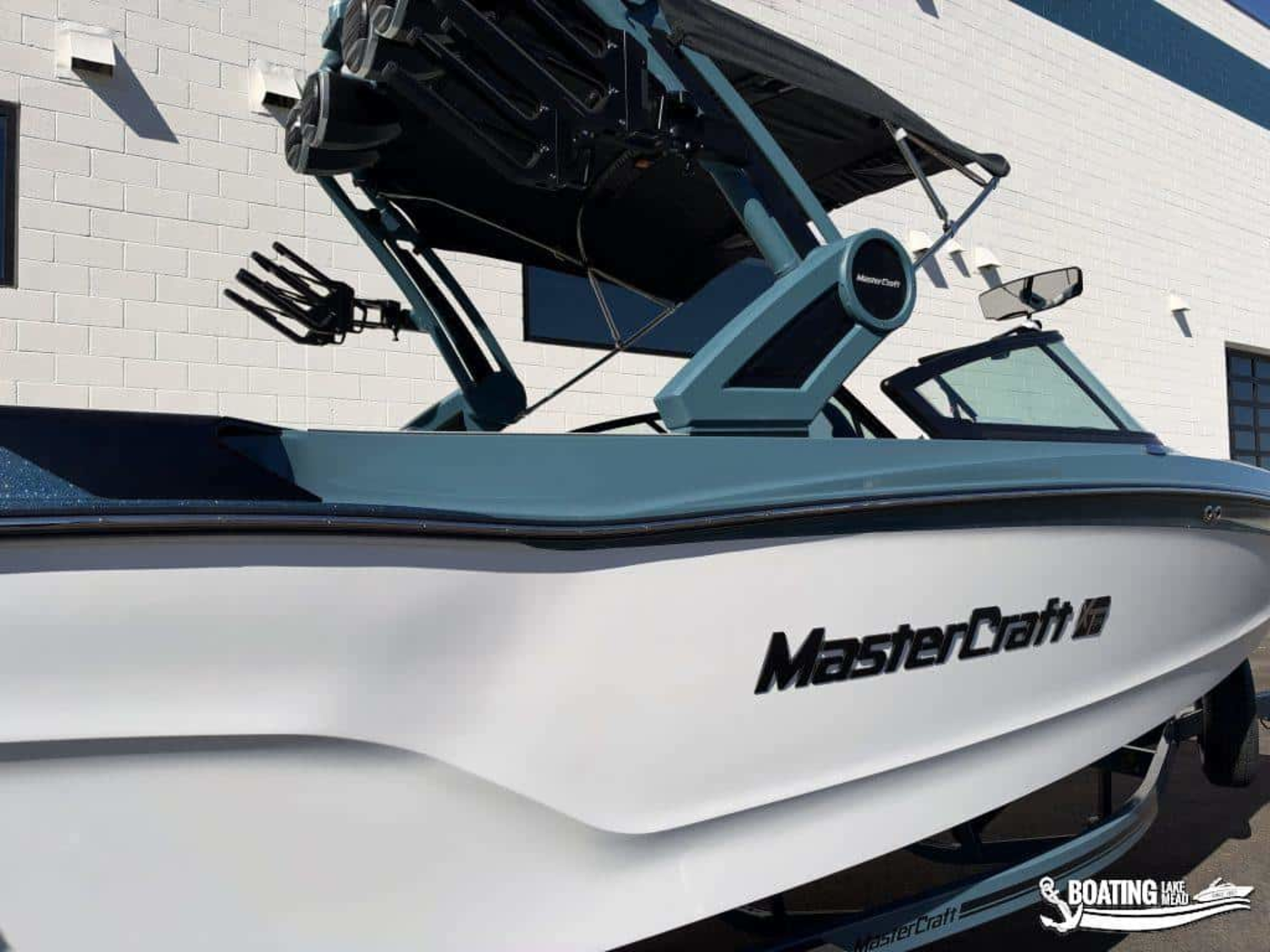 2027 MasterCraft XT24