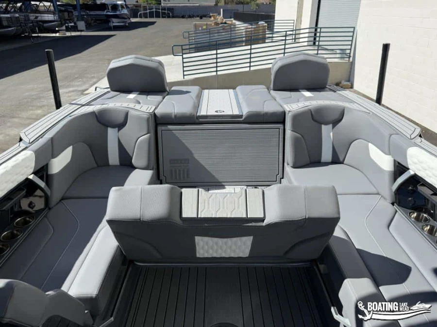 2027-mastercraft-xt24-145400-image16
