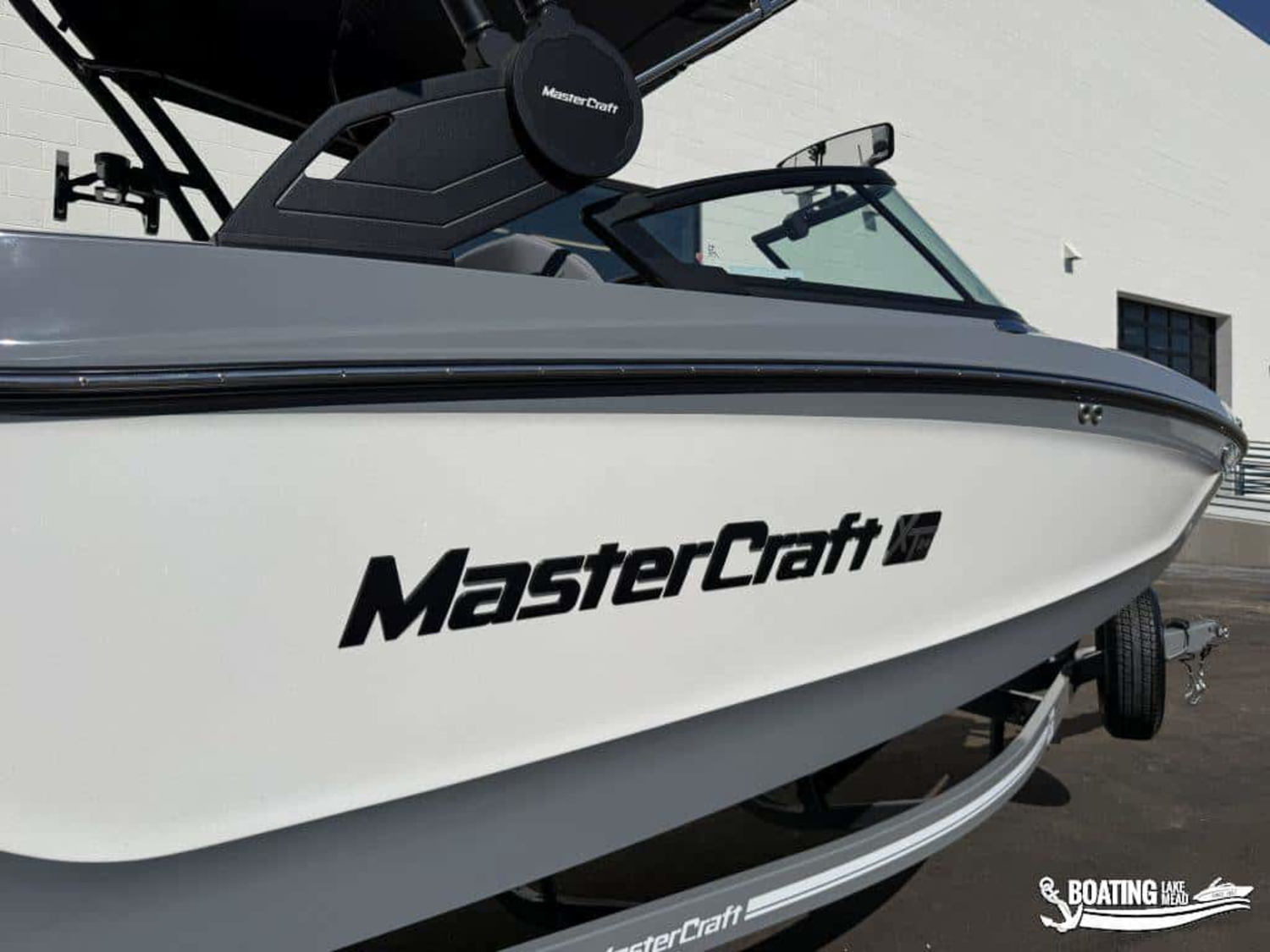 2027 MasterCraft XT24