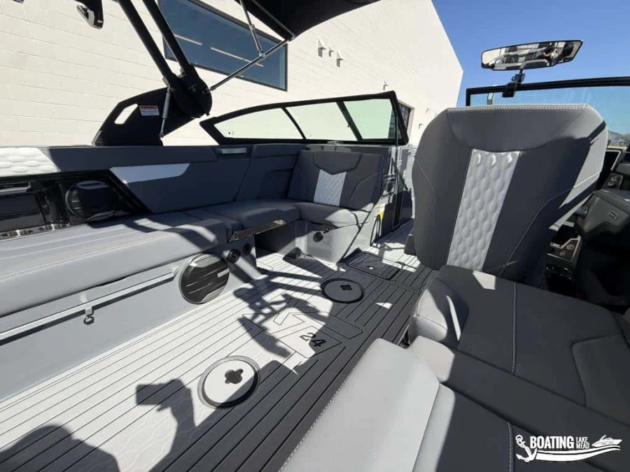 2027-mastercraft-xt24-145400-image7