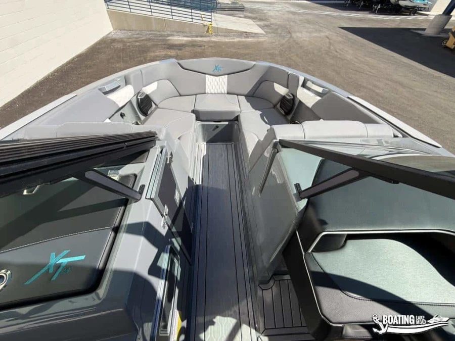 2027-mastercraft-xt24-145400-image9