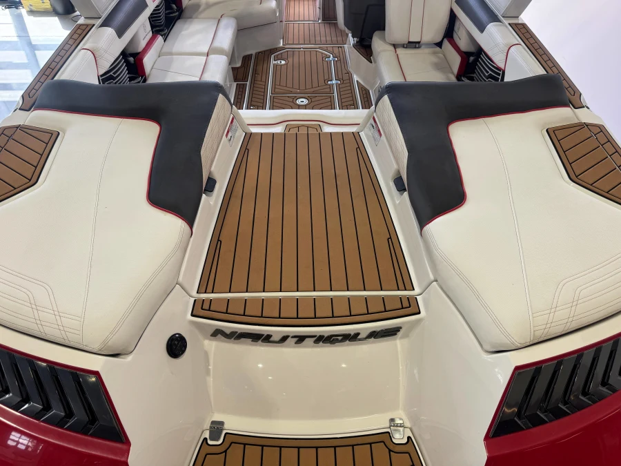 2018-nautique-g23-143565-image10