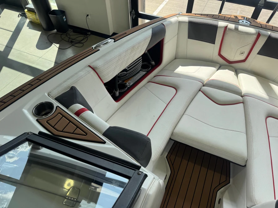 2018-nautique-g23-143565-image19