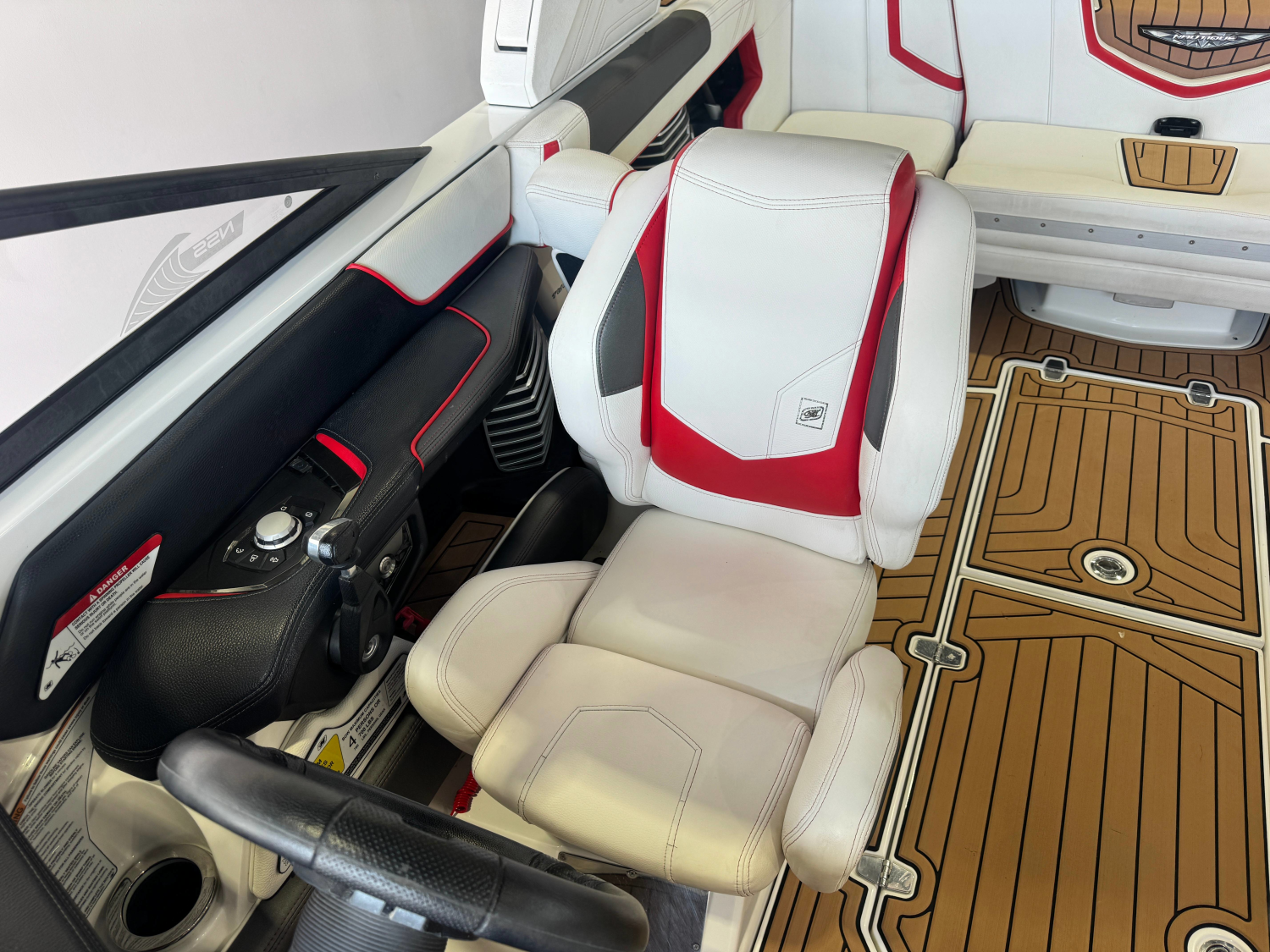 2018 Nautique Super Air Nautique G23