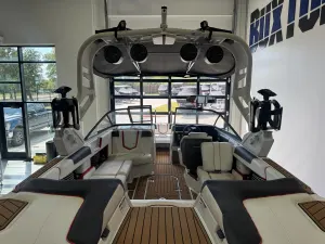 2018-nautique-g23-143565-image9