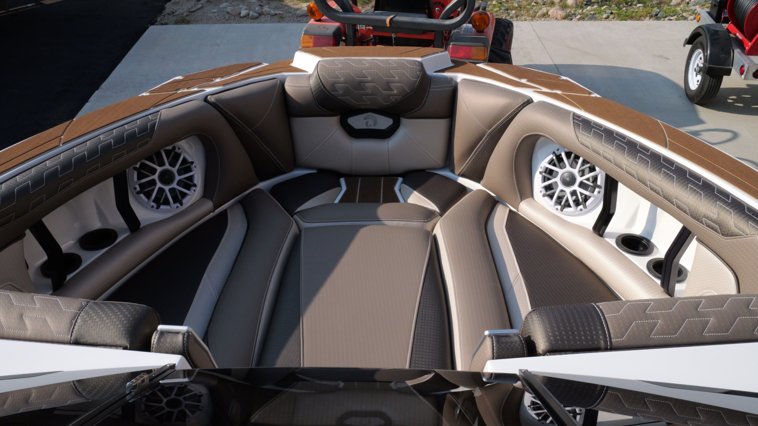 2027 Centurion Ri230