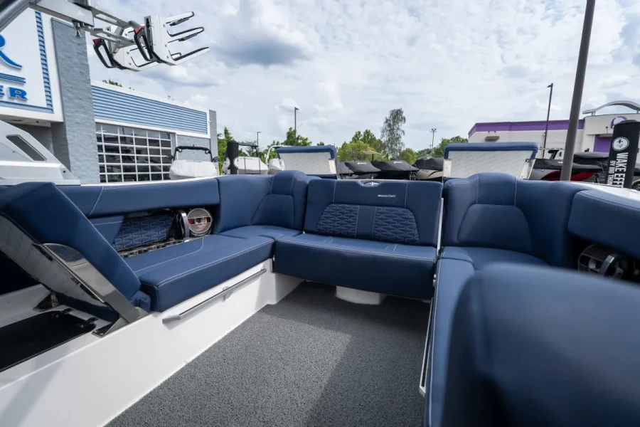 2021-mastercraft-x24-143583-image10.webp