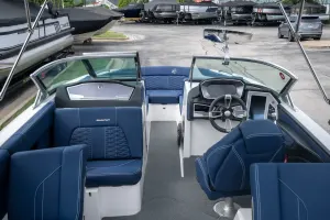 2021-mastercraft-x24-143583-image2.webp