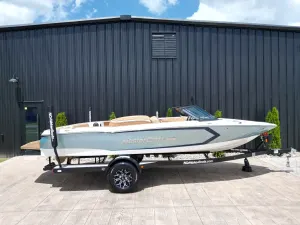 2023-mastercraft-prostar-143584-image1.webp