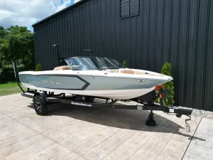 2023-mastercraft-prostar-143584-image3.webp