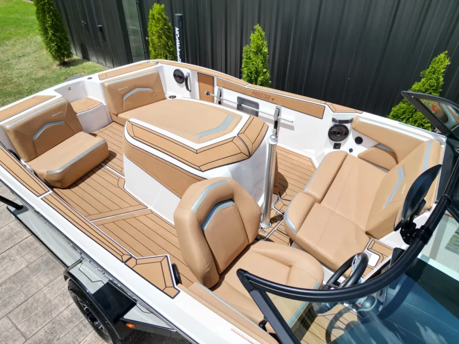 2023-mastercraft-prostar-143584-image5.webp