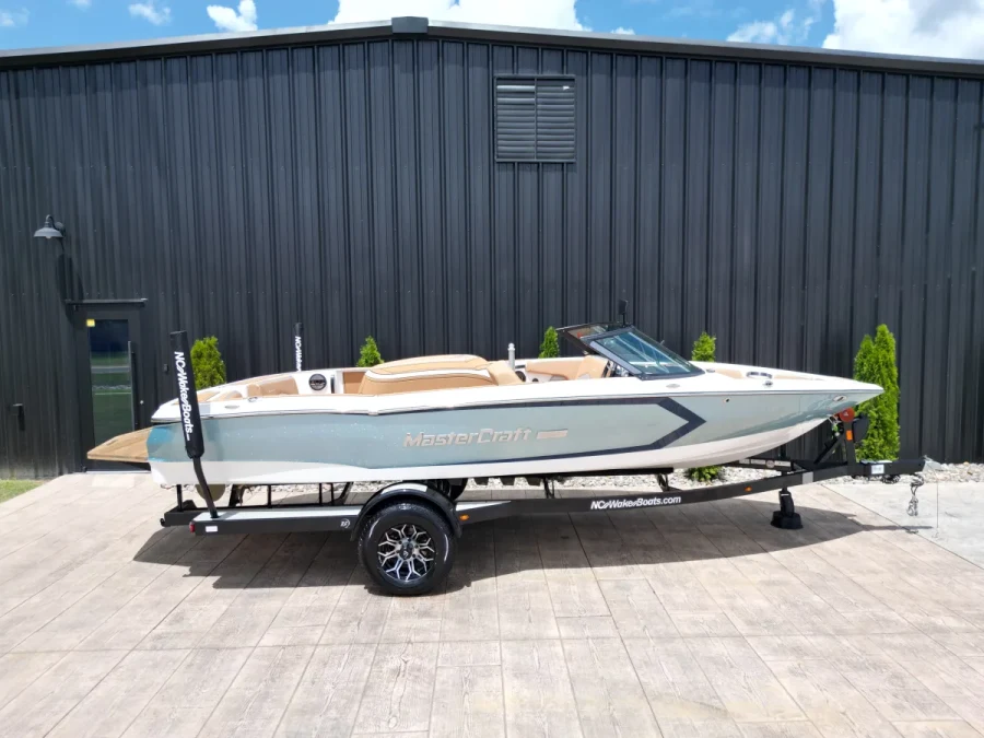 2023-mastercraft-prostar-143584-image9.webp