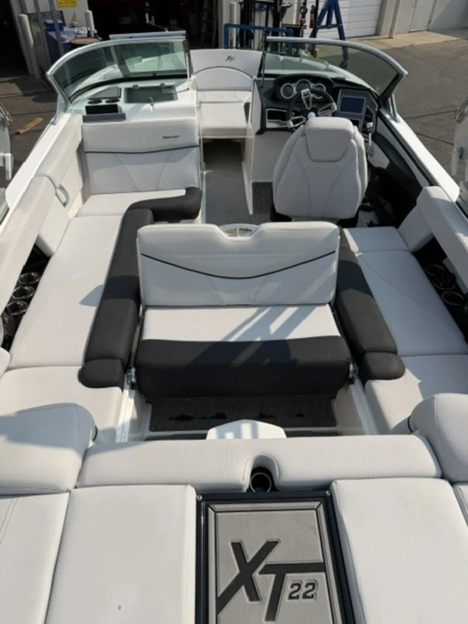 2019 MASTERCRAFT XT22