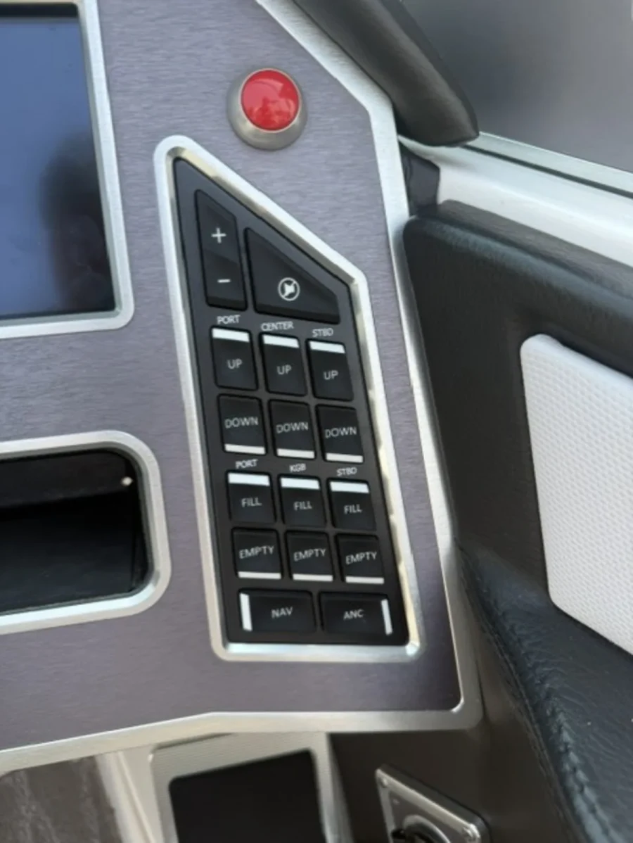 2019-mastercraft-xt22-143593-image9.webp