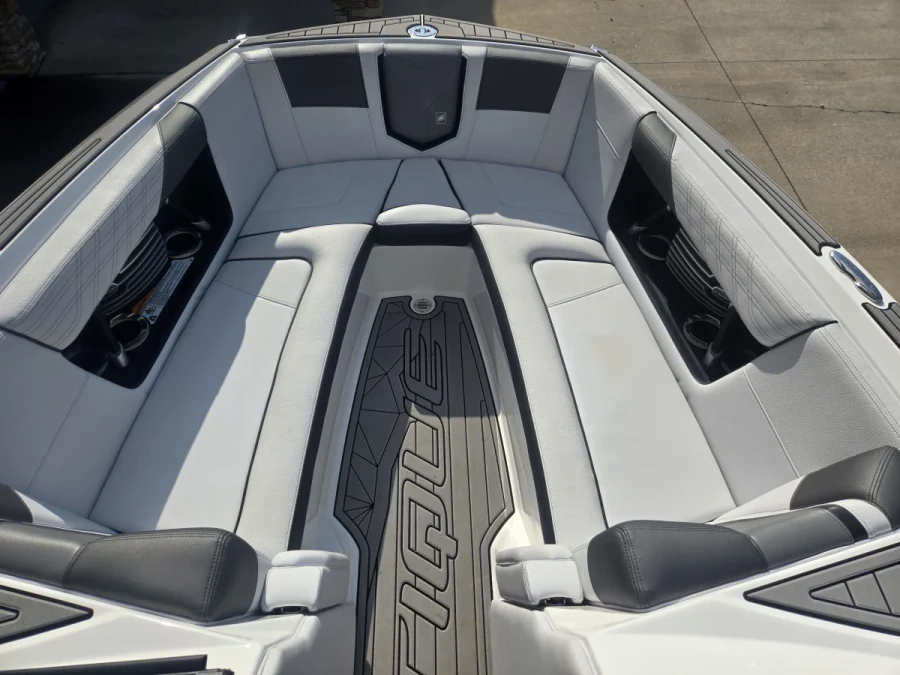 2018-nautique-g25-143595-image1.webp
