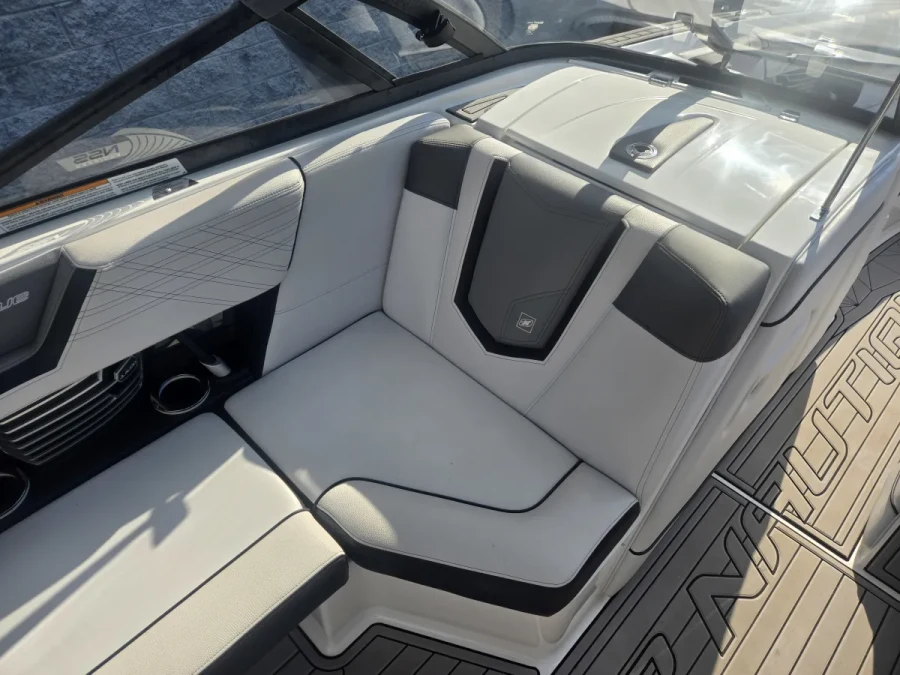 2018-nautique-g25-143595-image7.webp