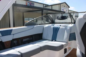 2026-malibu-wakesetter-22-lsv-143601-image12.webp