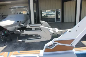 2026-malibu-wakesetter-22-lsv-143601-image18.webp