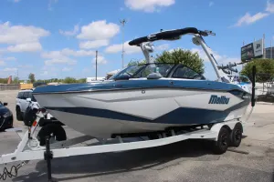 2026-malibu-wakesetter-22-lsv-143601-image3.webp