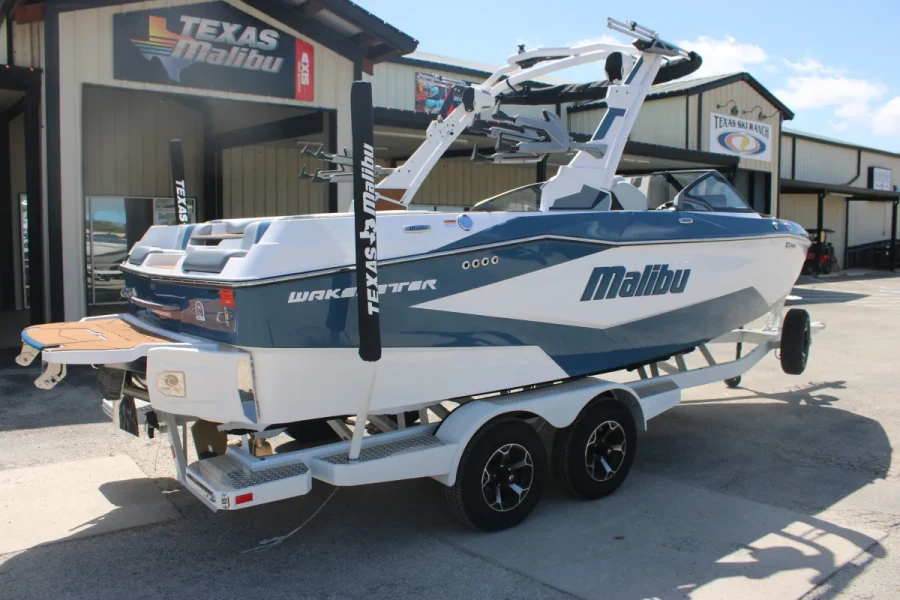 2026-malibu-wakesetter-22-lsv-143601-image6.webp