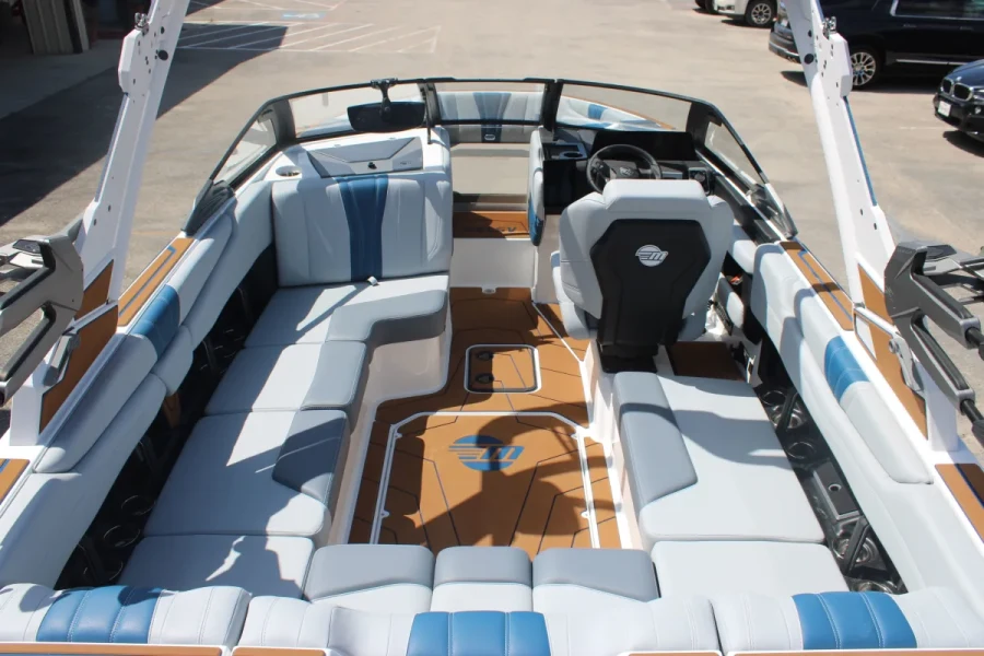 2026-malibu-wakesetter-22-lsv-143601-image9.webp